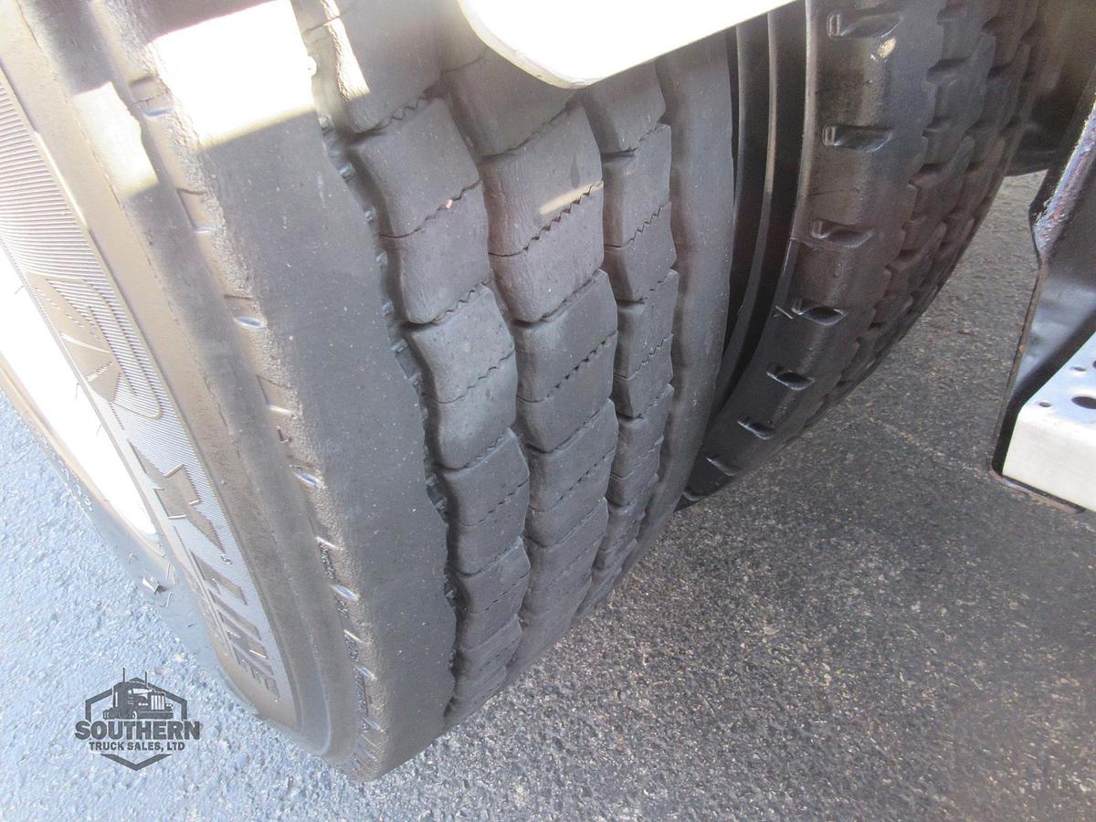 Used 2021 FREIGHTLINER CORONADO 122 SD