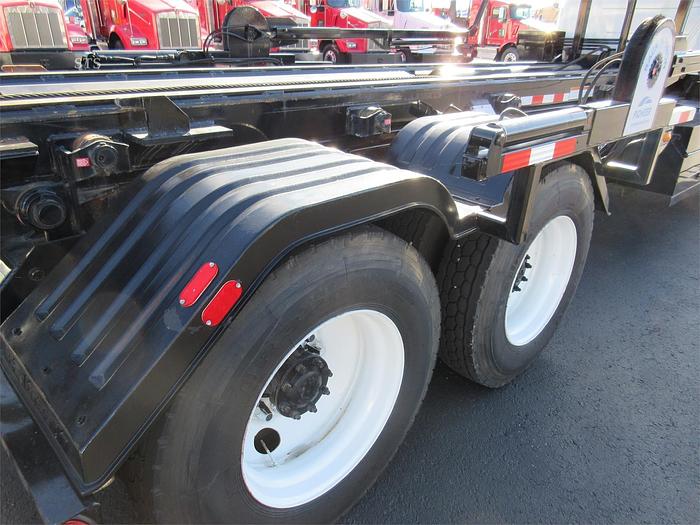 Used 2012 MACK GRANITE GU713