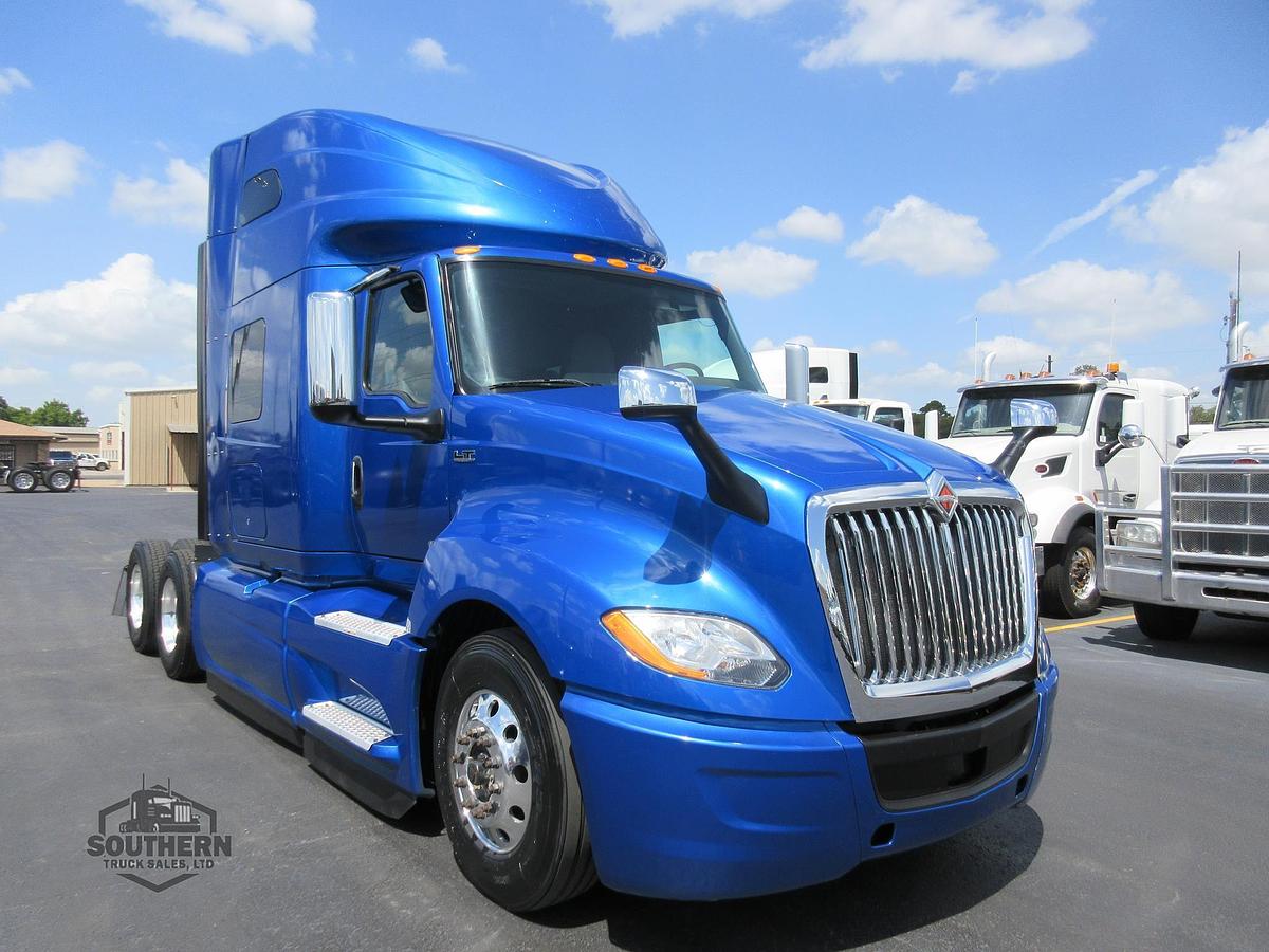Used 2021 INTERNATIONAL LT