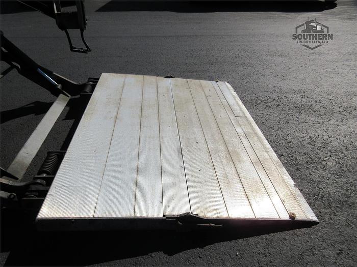 Used 2017 FREIGHTLINER BUSINESS CLASS M2 106