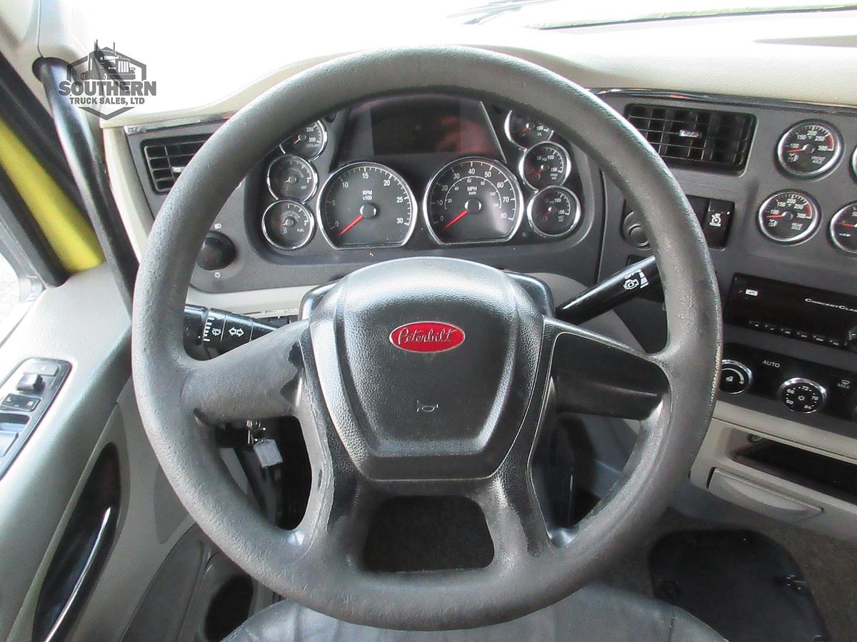 Used 2020 PETERBILT 567