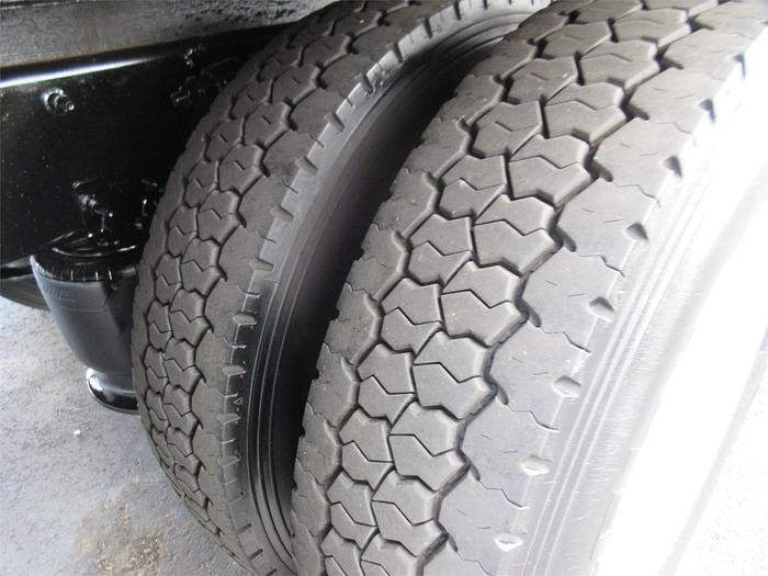 Used 2018 FREIGHTLINER BUSINESS CLASS M2 106