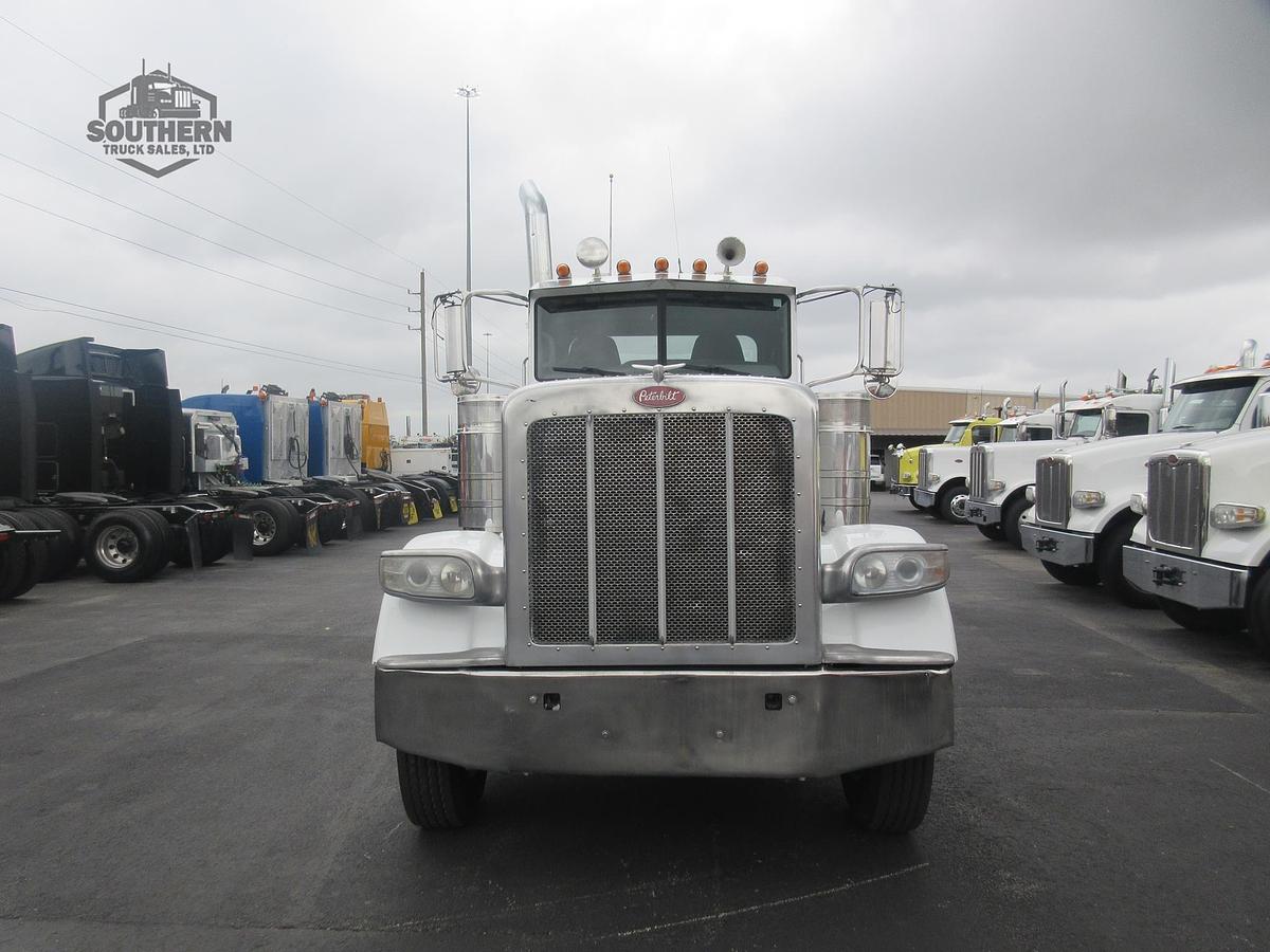 Used 2019 PETERBILT 389