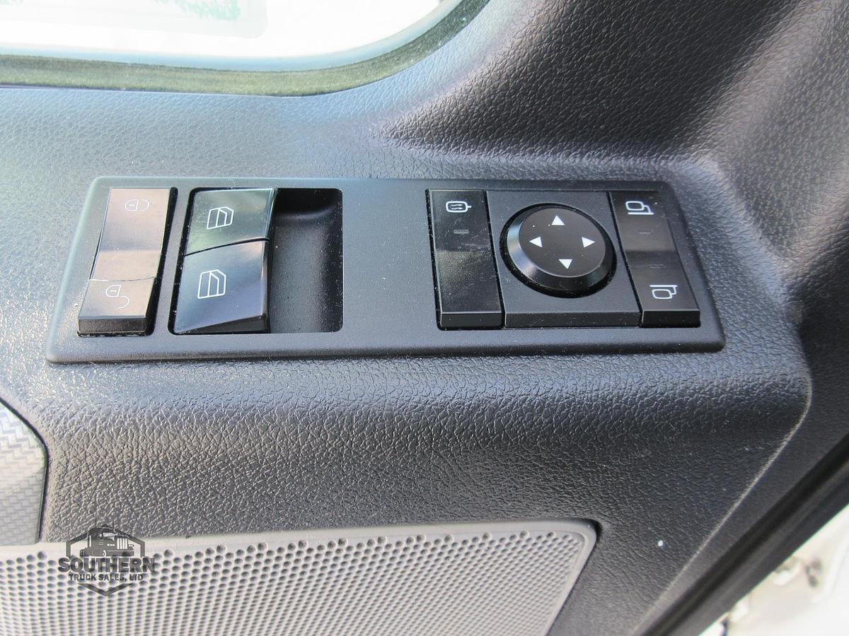 Used 2022 FREIGHTLINER CASCADIA 126