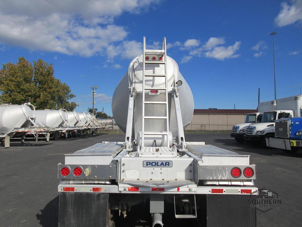 Used 2011 POLAR 41 ft