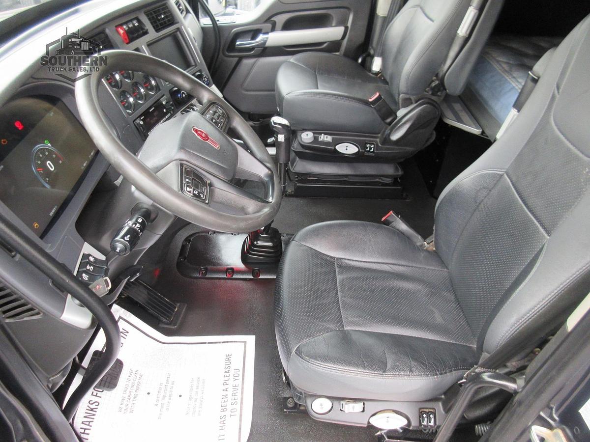 Used 2023 KENWORTH T880