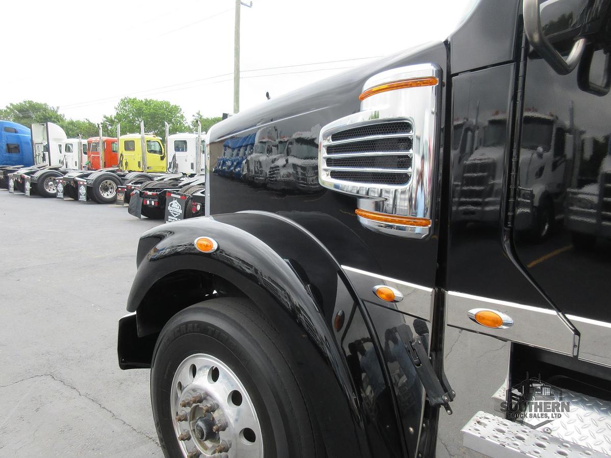 Used 2023 FREIGHTLINER CORONADO 122 SD