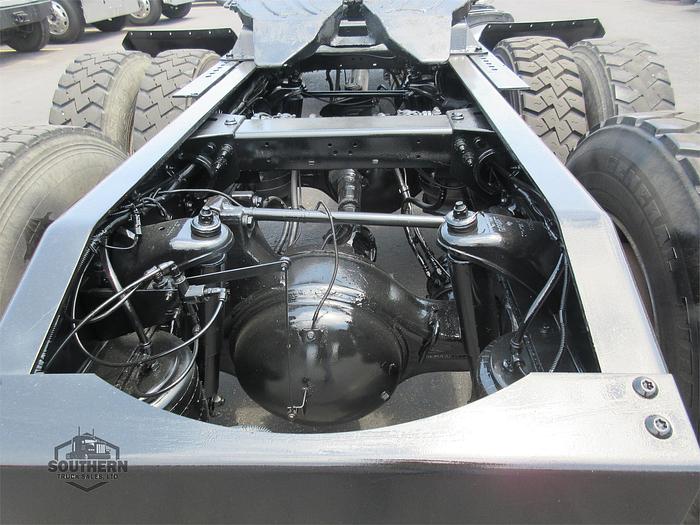 Used 2014 PETERBILT 365