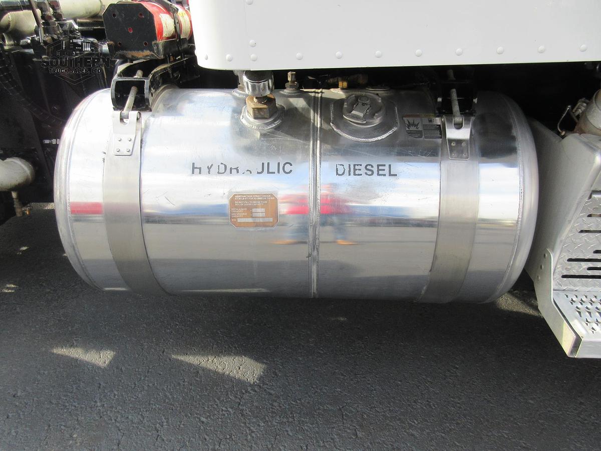 Used 2019 PETERBILT 567