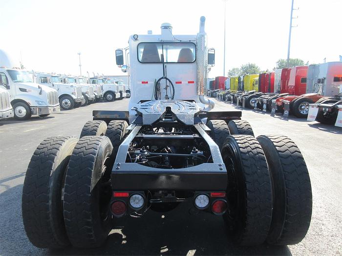 Used 2015 PETERBILT 365