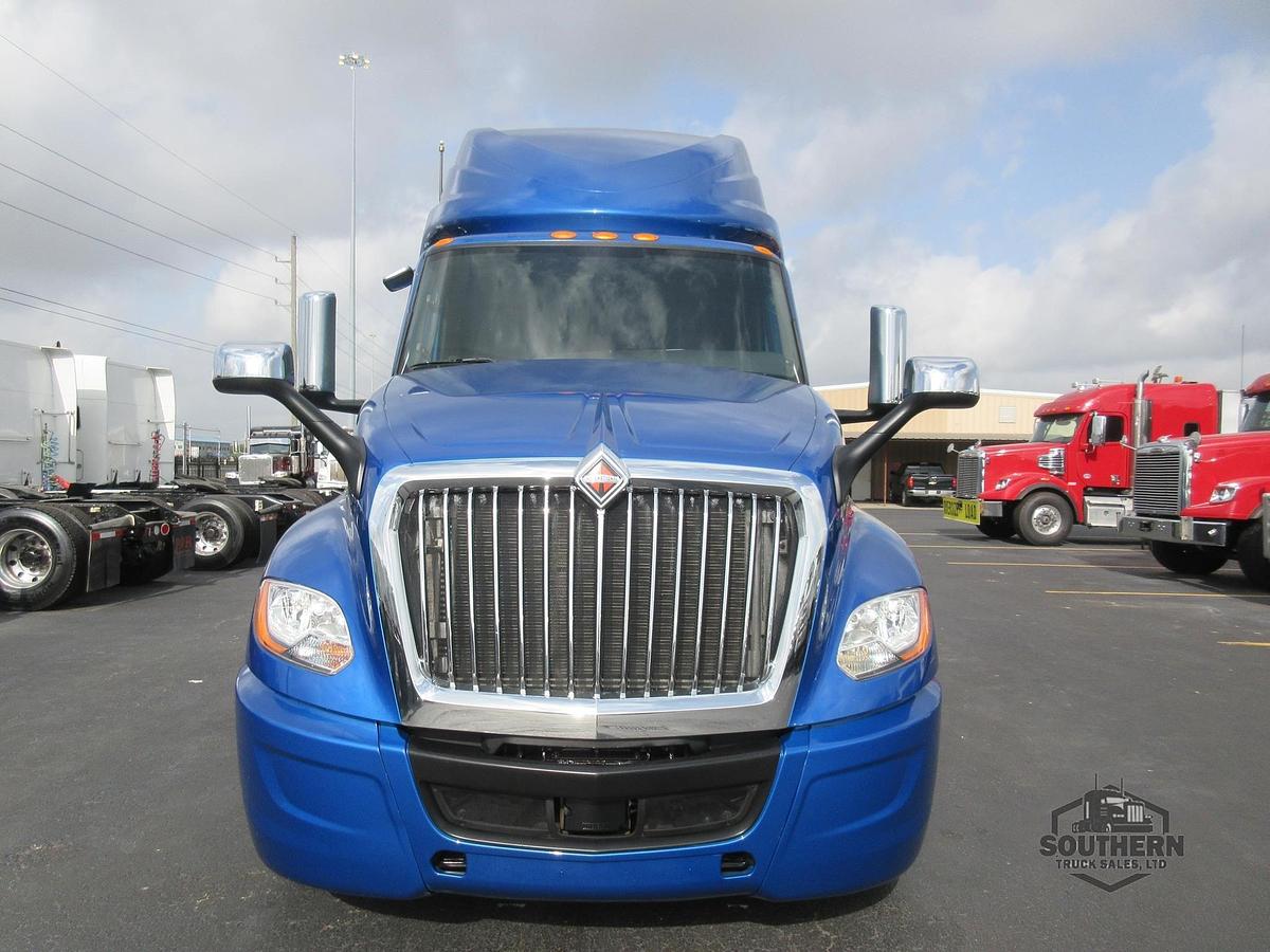 Used 2021 INTERNATIONAL LT