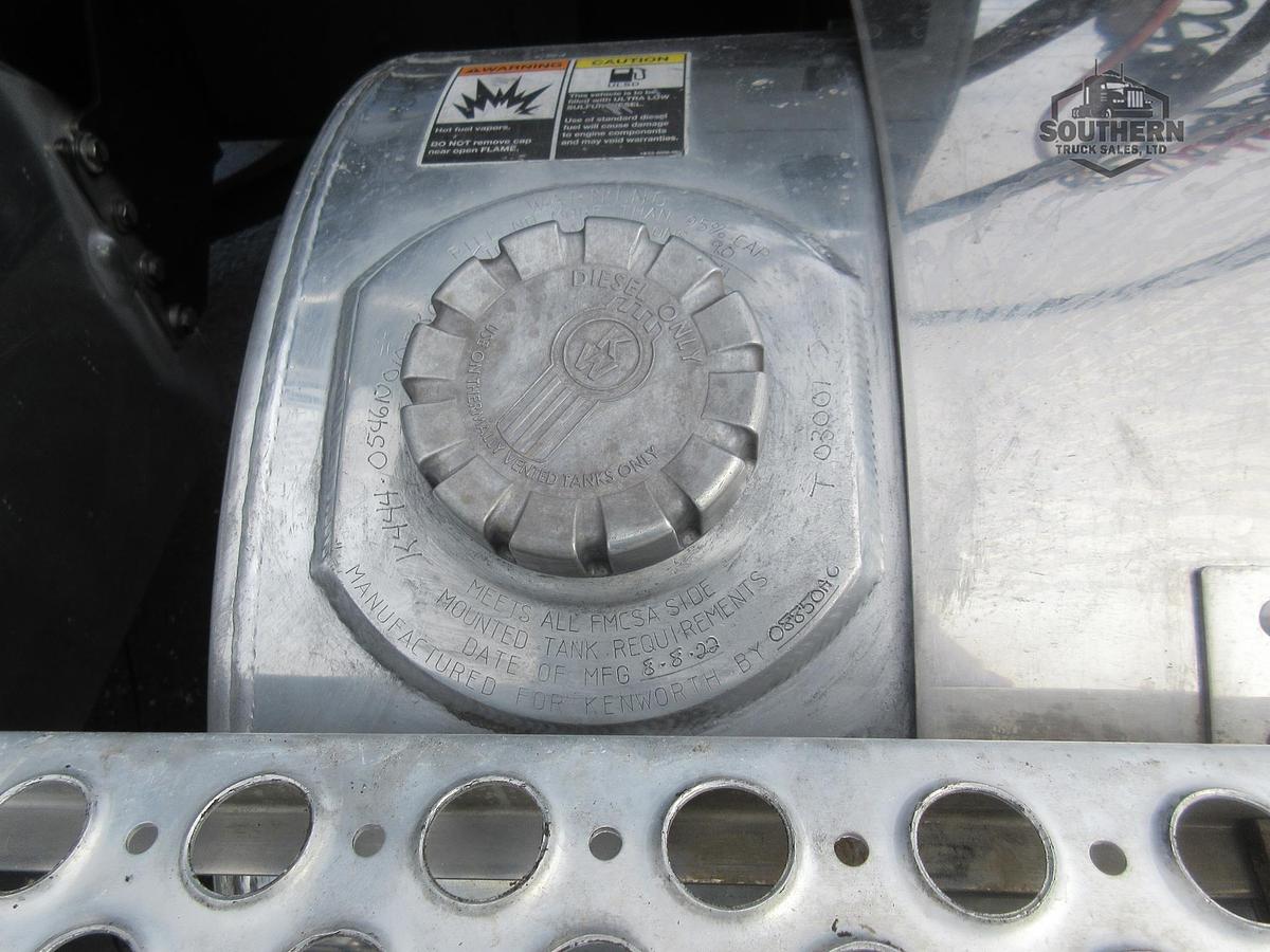 Used 2023 KENWORTH W900