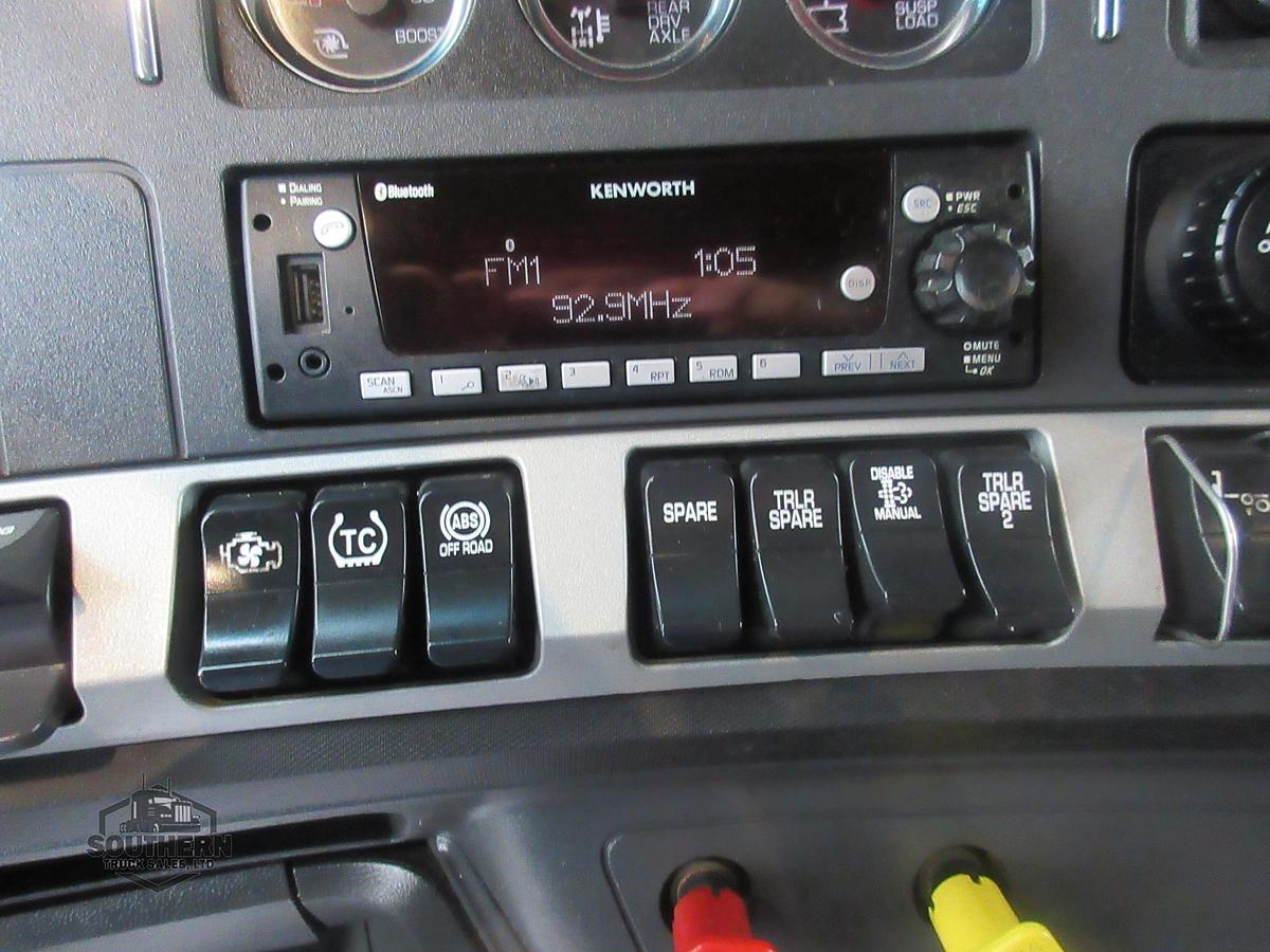 Used 2023 KENWORTH T880