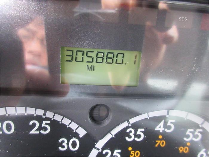 Used 2014 FREIGHTLINER BUSINESS CLASS M2 106