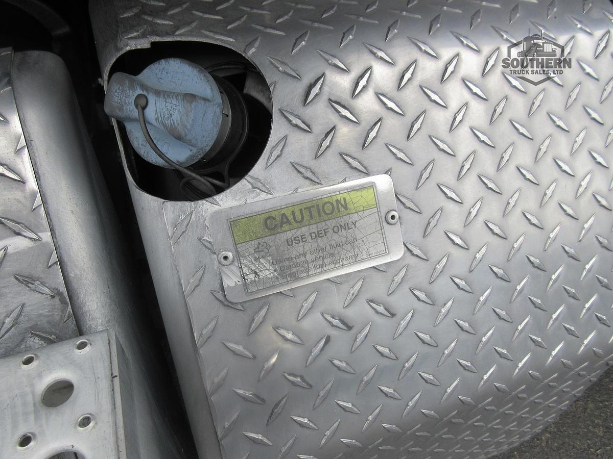 Used 2019 FREIGHTLINER CORONADO 122 SD