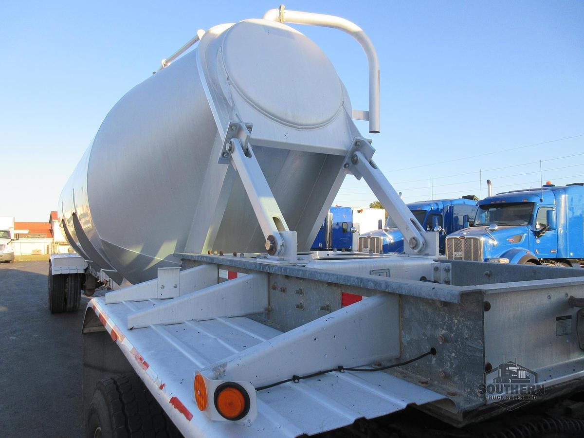 Used 2011 POLAR 41 ft