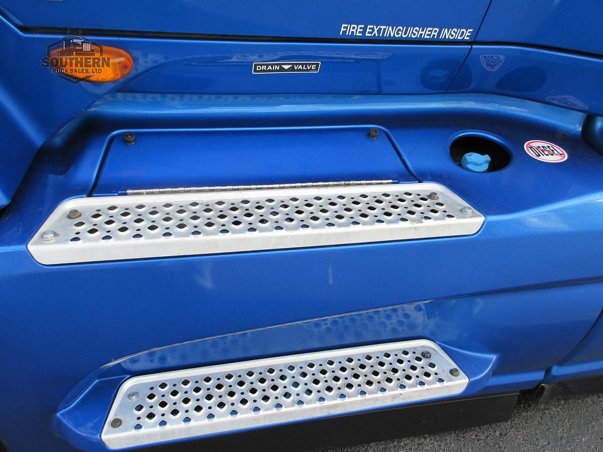 Used 2021 INTERNATIONAL LT