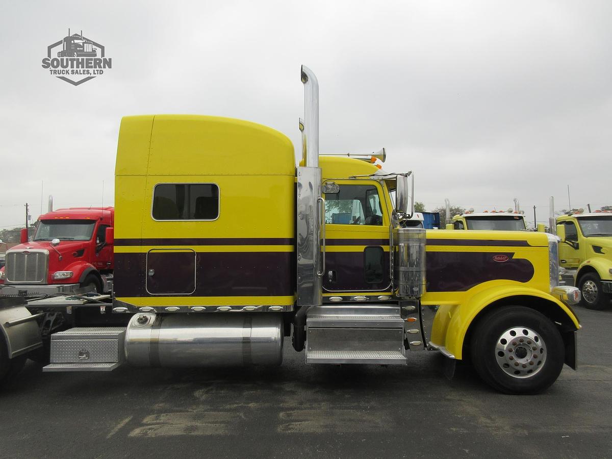 Used 2019 PETERBILT 389