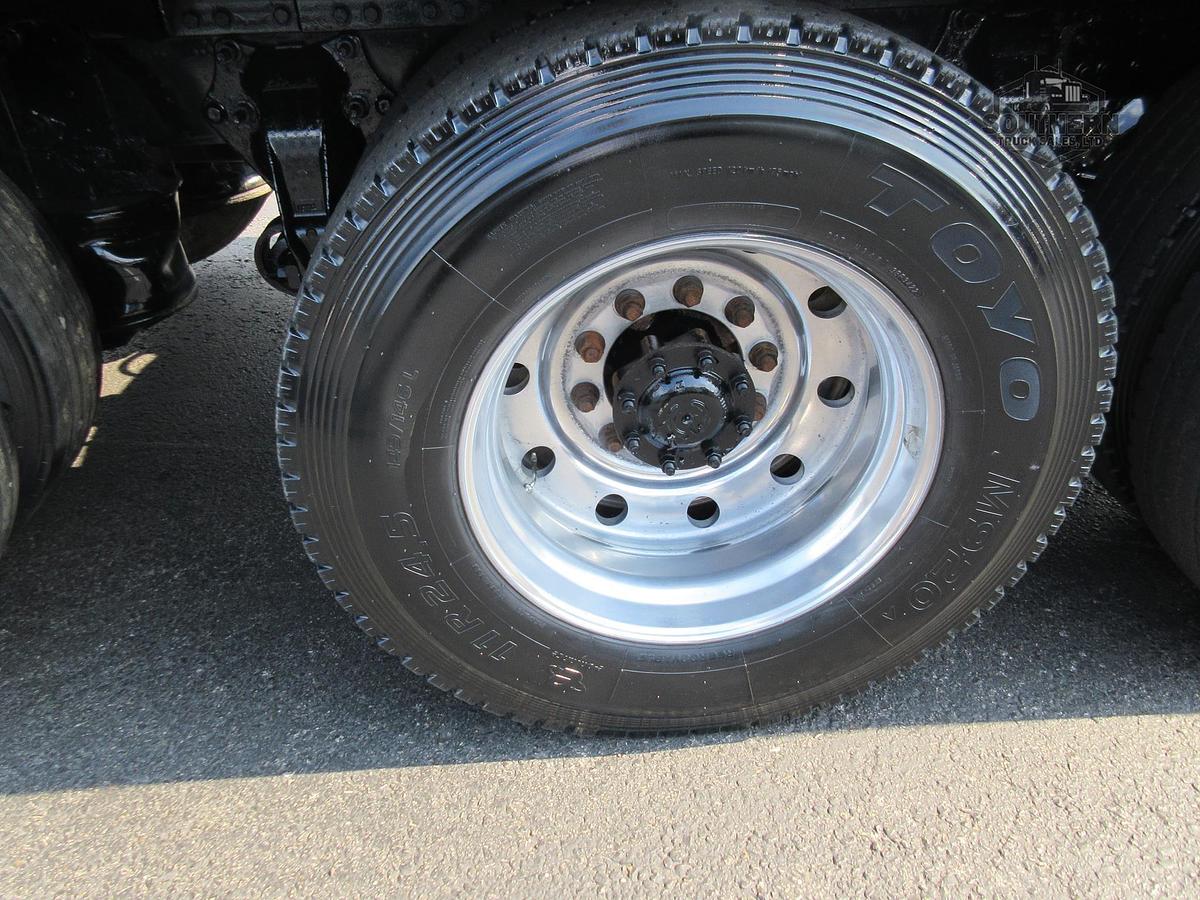 Used 2018 FREIGHTLINER CORONADO 122 SD