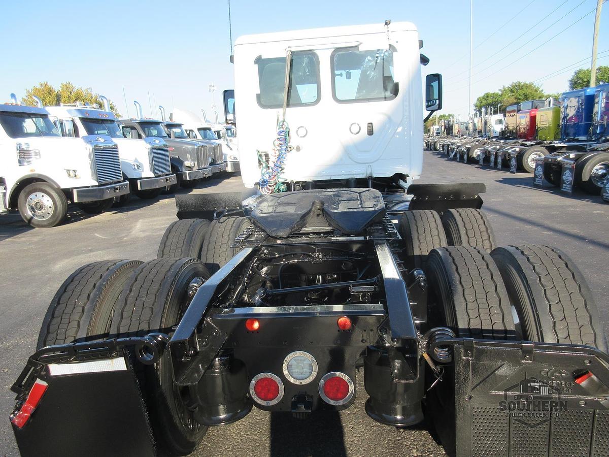 Used 2020 FREIGHTLINER CASCADIA 125