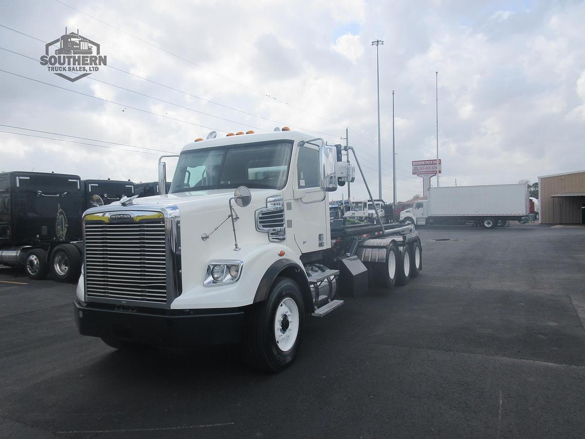 Used 2016 FREIGHTLINER CORONADO 122 SD