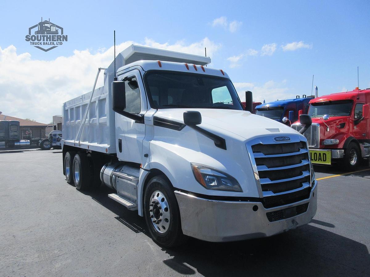 Used 2019 FREIGHTLINER CASCADIA 126