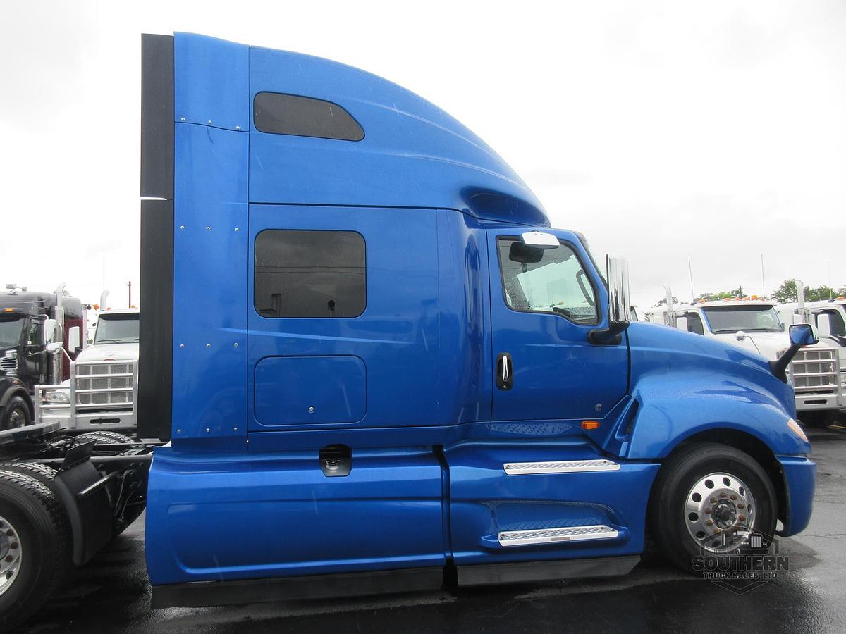 Used 2021 INTERNATIONAL LT