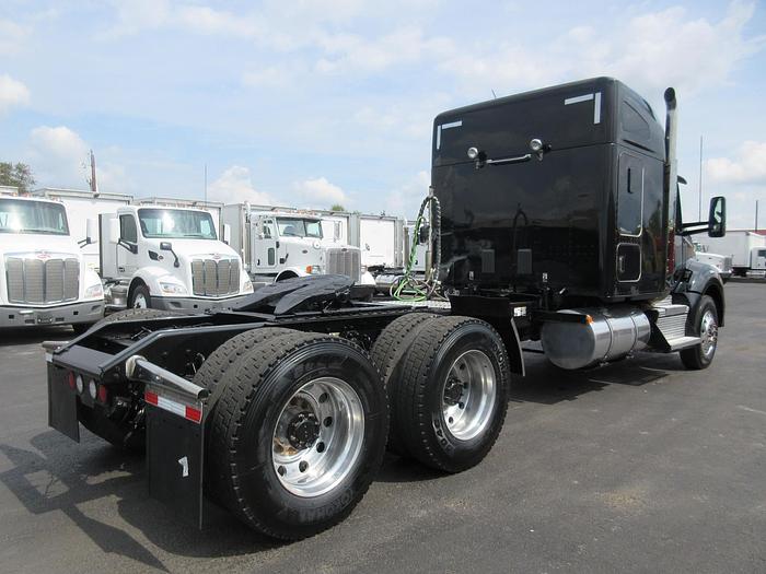 Used 2021 KENWORTH T880