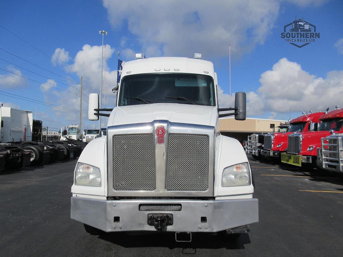 Used 2020 KENWORTH T880