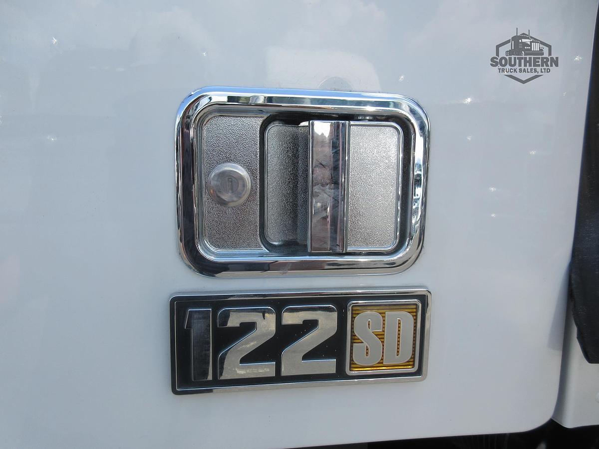 Used 2019 FREIGHTLINER CORONADO 122 SD