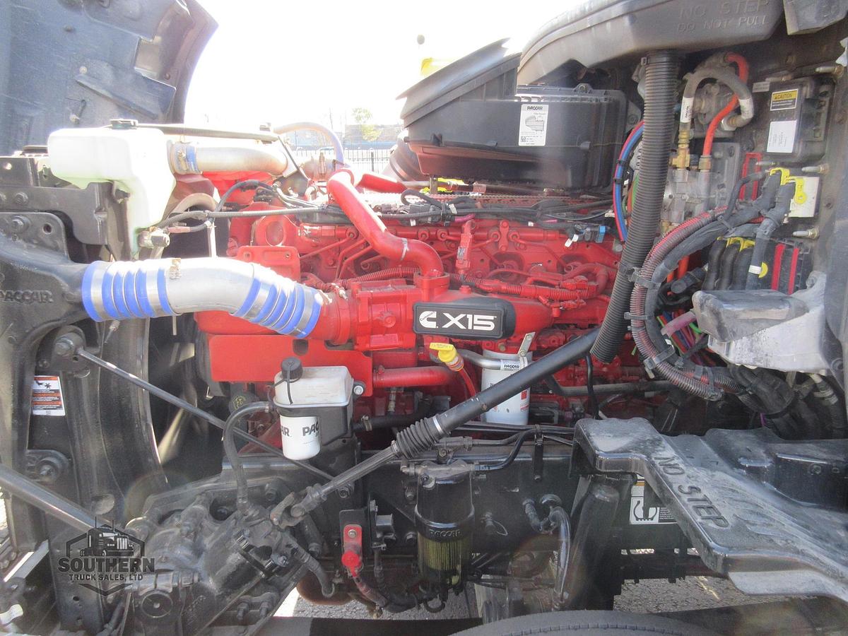 Used 2025 PETERBILT 567