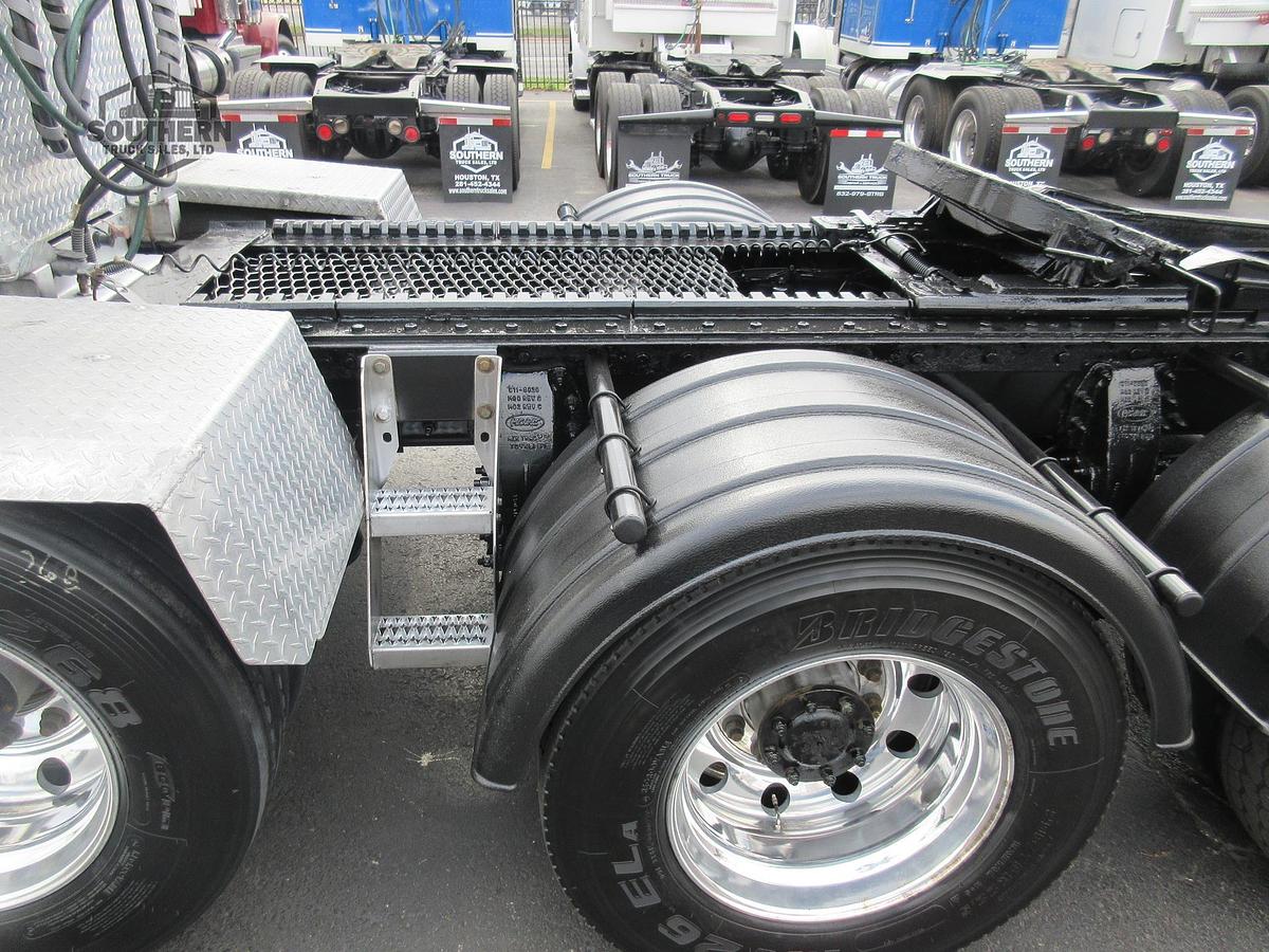 Used 2020 PETERBILT 567