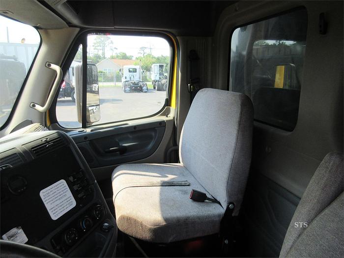 Used 2016 FREIGHTLINER CASCADIA 125
