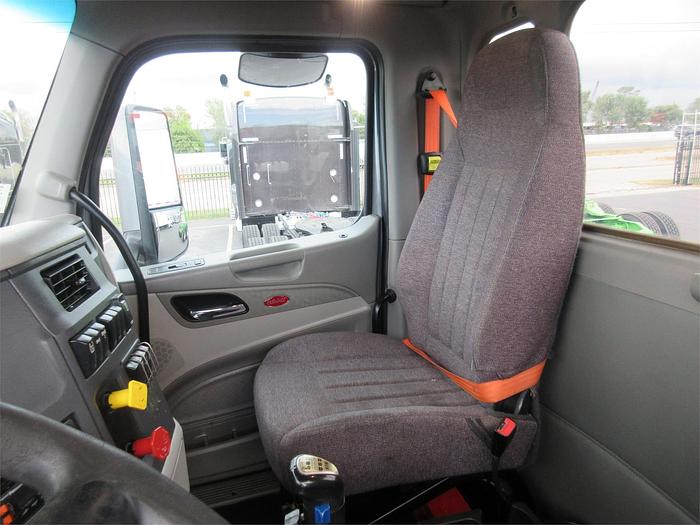 Used 2020 PETERBILT 567
