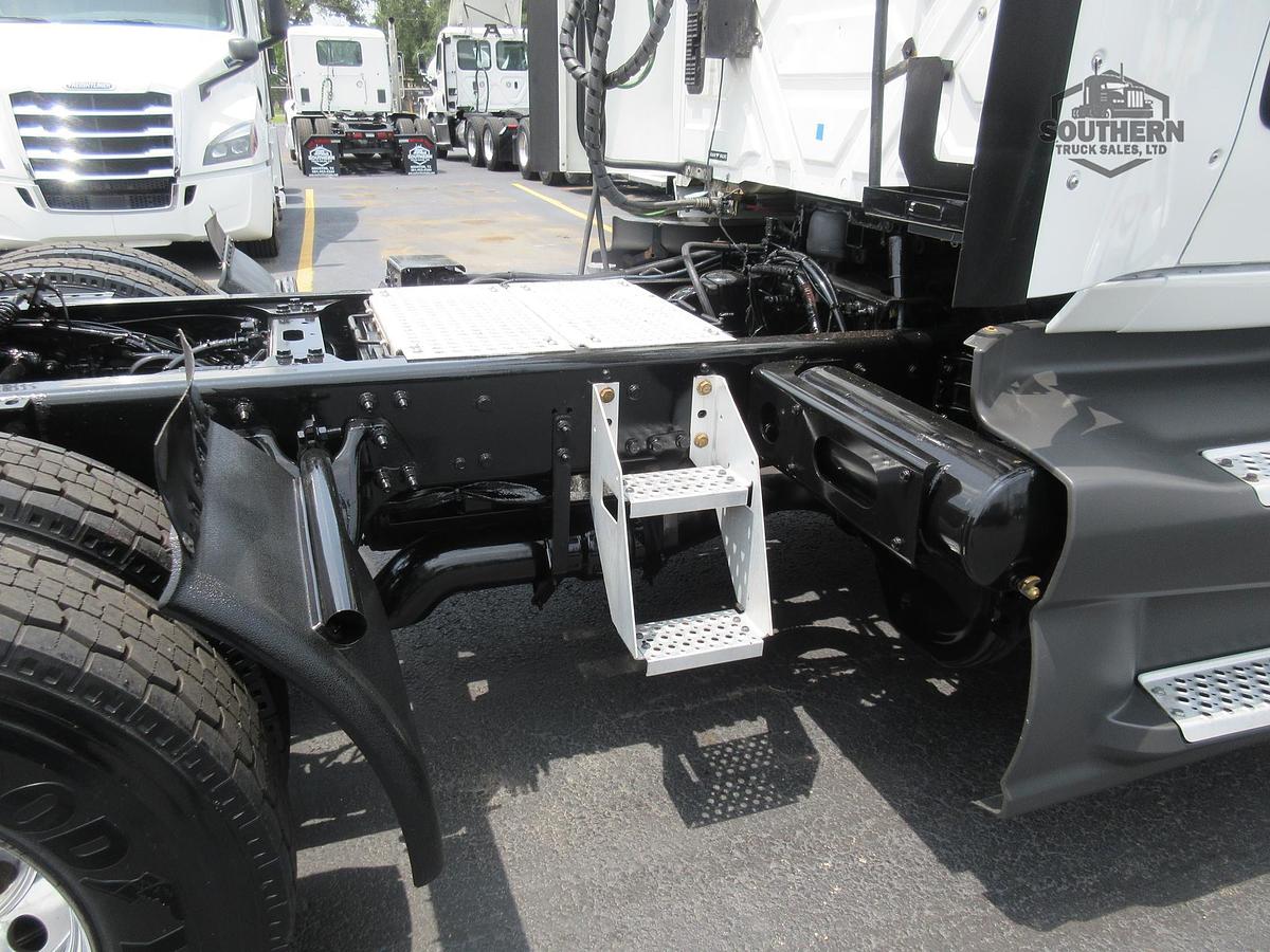 Used 2021 INTERNATIONAL LT