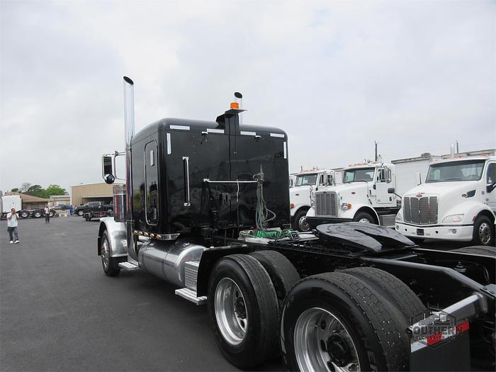 Used 2014 PETERBILT 388