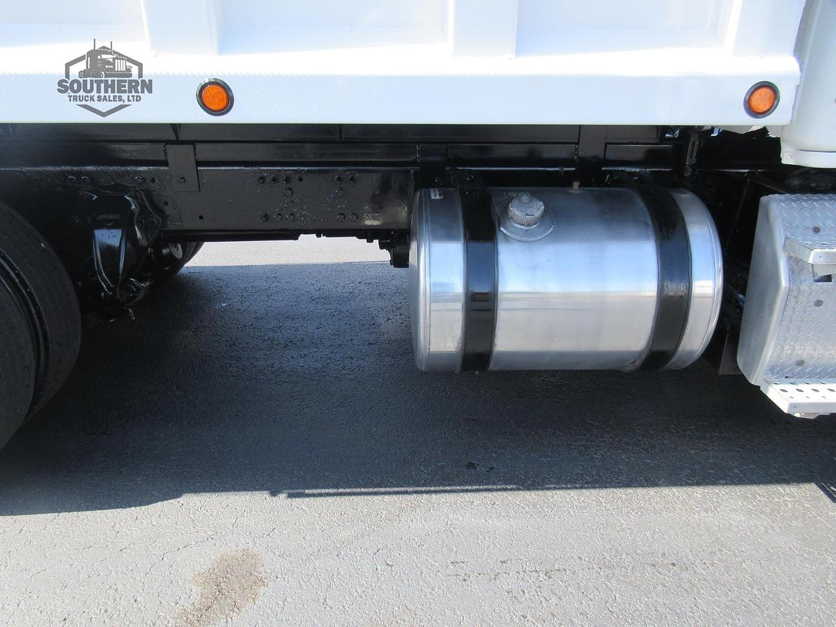 Used 2019 FREIGHTLINER CASCADIA 126