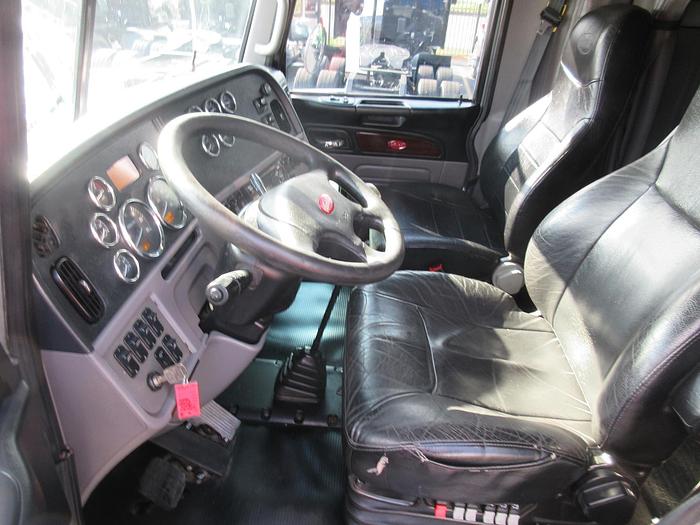 Used 2014 PETERBILT 389