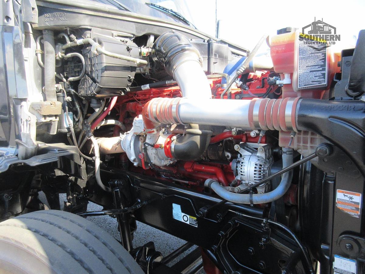 Used 2023 KENWORTH T880