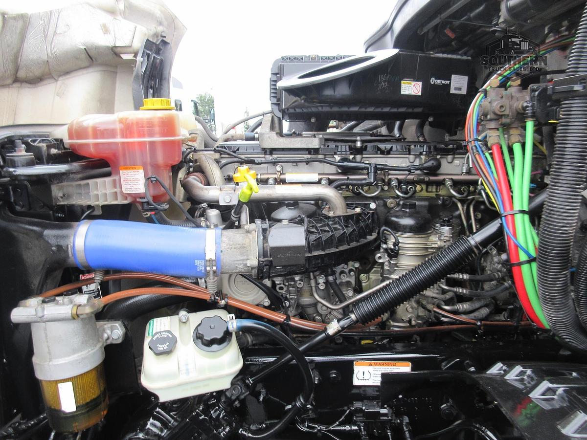 Used 2020 FREIGHTLINER CASCADIA 126