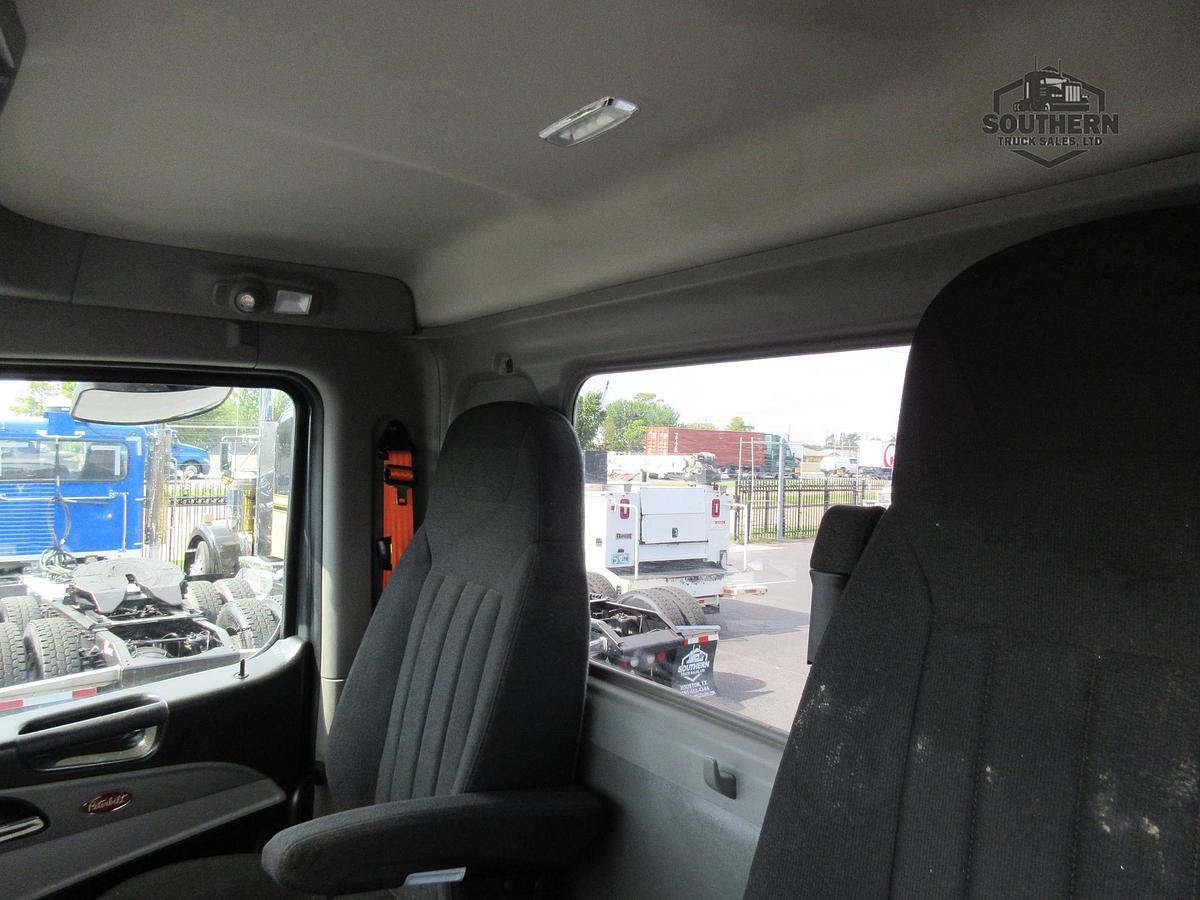 Used 2025 PETERBILT 567