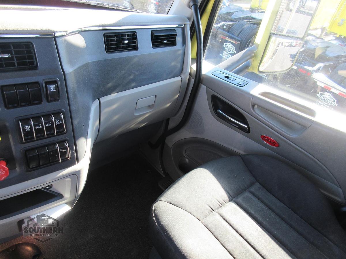 Used 2020 PETERBILT 567