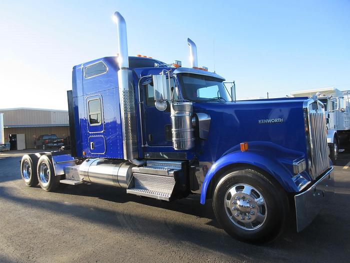 Used 2019 KENWORTH W900