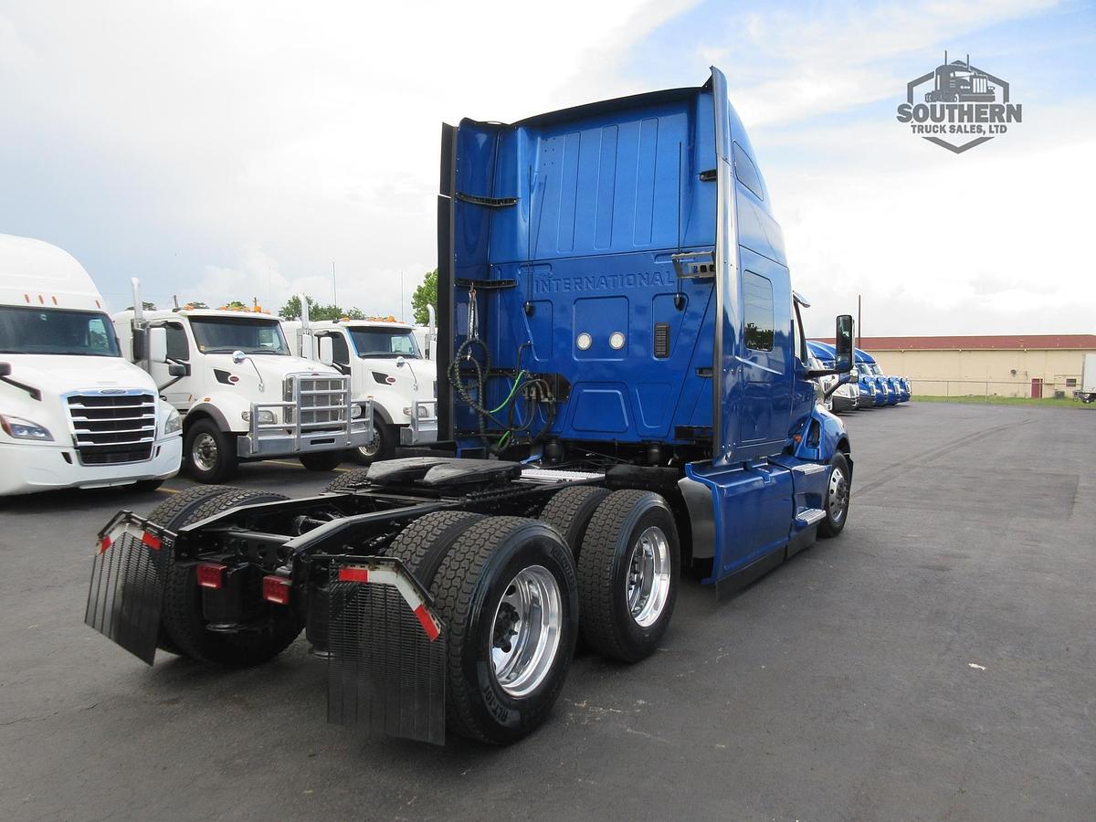 Used 2021 INTERNATIONAL LT