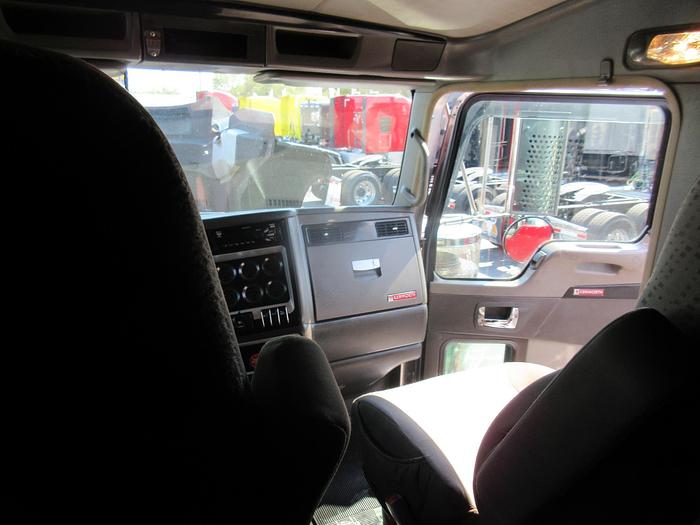 Used 2018 KENWORTH W900
