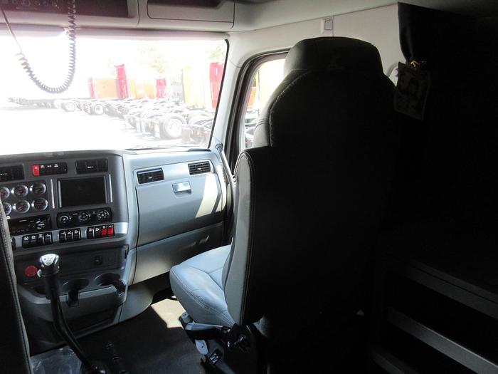 Used 2021 KENWORTH T880