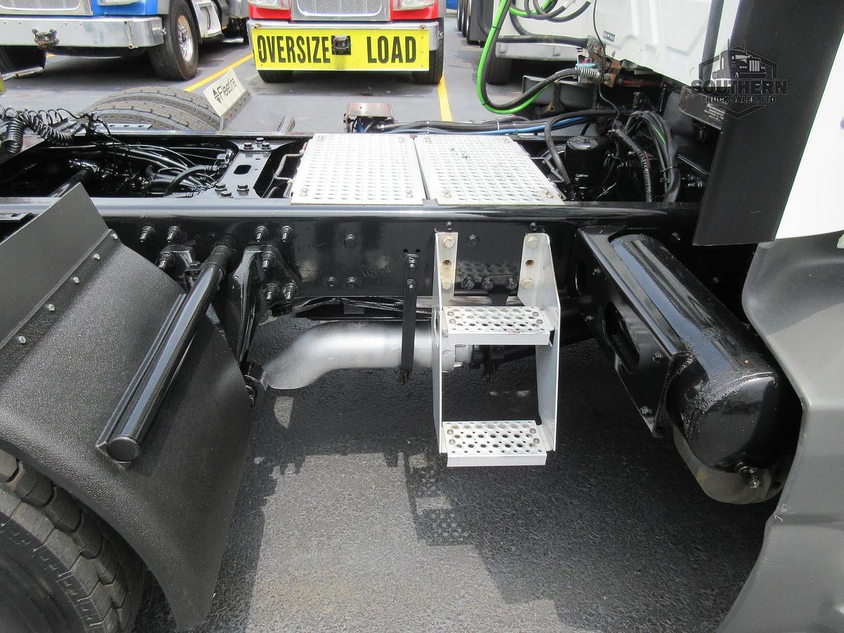 Used 2021 INTERNATIONAL LT