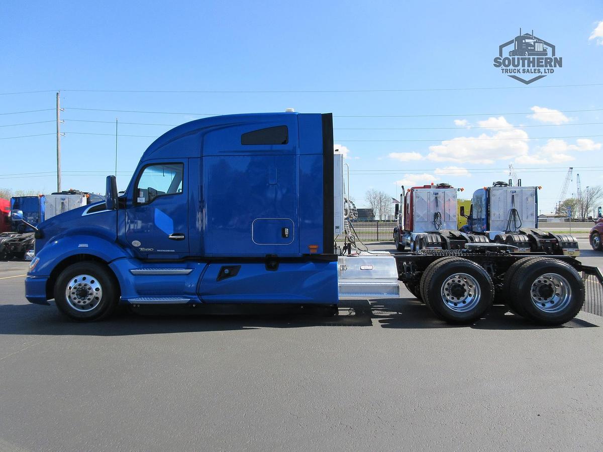 Used 2021 KENWORTH T680