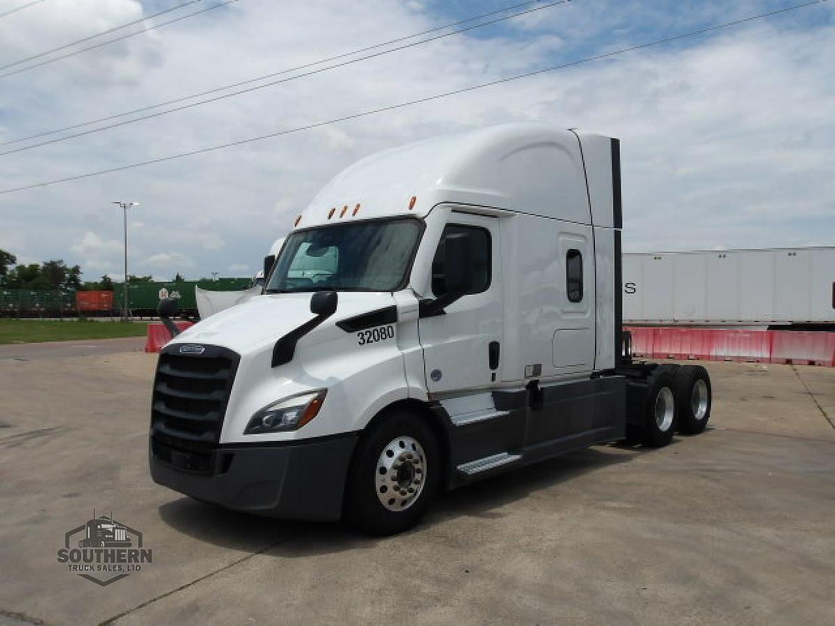 Used 2022 FREIGHTLINER CASCADIA 116