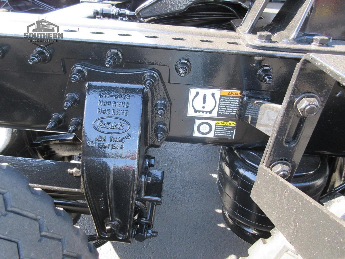 Used 2022 PETERBILT 389